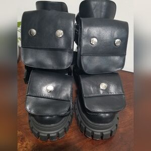 Black Women's Boots with Pockets